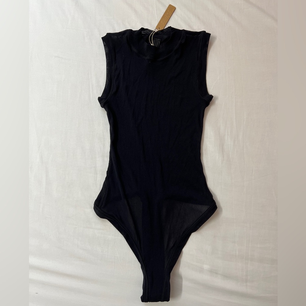 SKIMS Summer Mesh Sleeveless Crew Neck Bodysuit - Picture 2 of 3